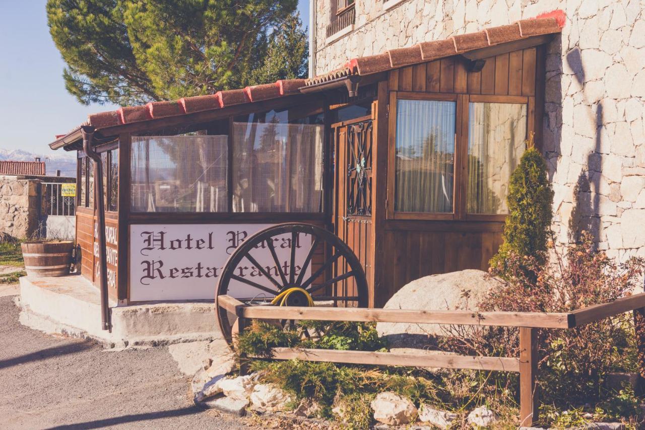Hotel Rural La Dehesilla Barajas de Gredos Exterior foto
